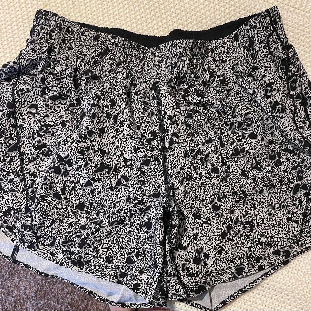 Lululemon Track That Short 5” Mid Rise